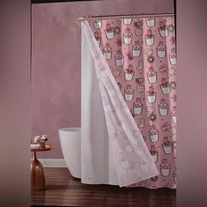 NWT Betsey Johnson Holiday Simple Sweet Gingerbread Pink Shower Curtain Set